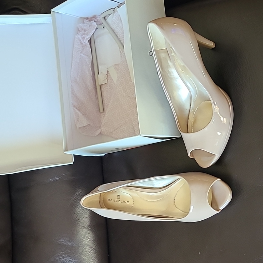 Women's bandolino